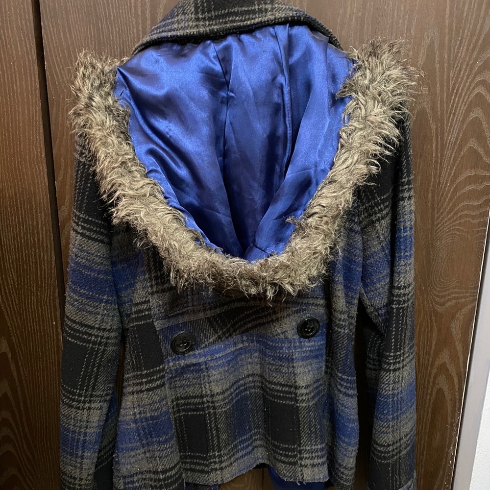 Peabody Coat - Picture 3 of 5